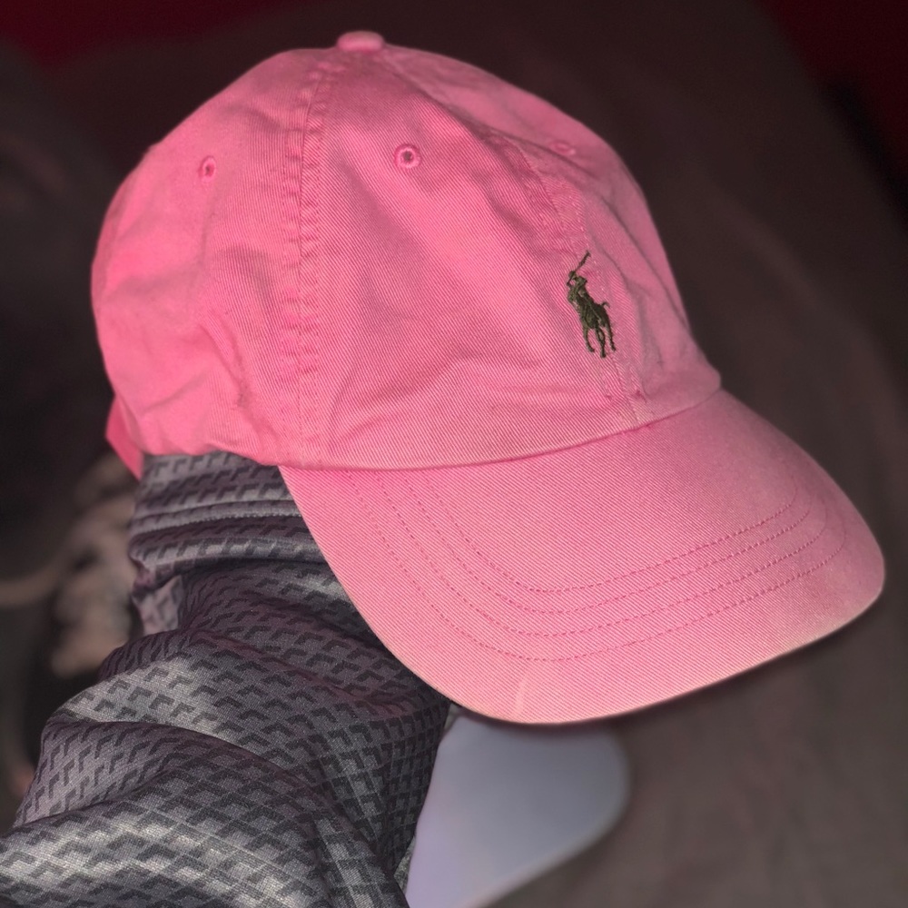 pink polo hat!!